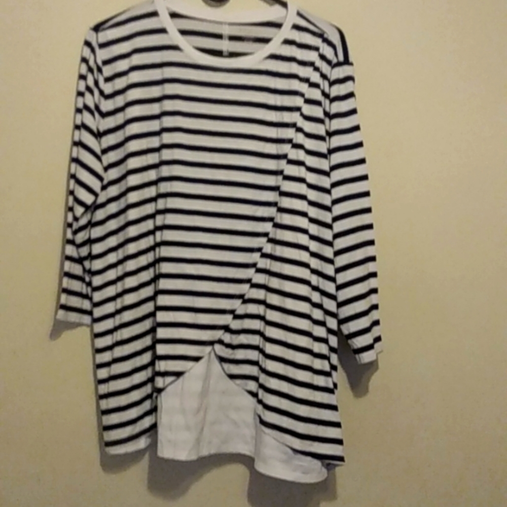 Motherhood navy stripe top